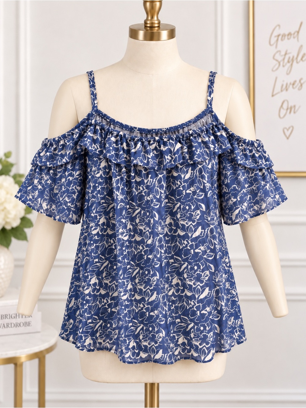 Rewind Blue Floral Cold Shoulder Ruffle Top Size Small NWT